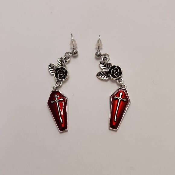 NWT Earrings with Coffin and Roses in Silver Tone - Picture 4 of 4